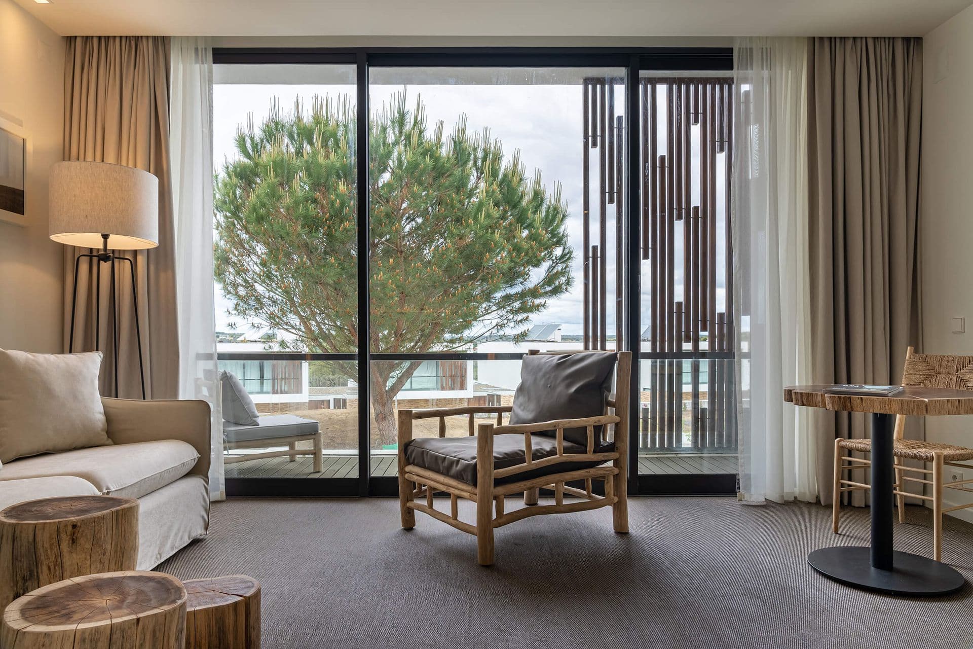 White Horse Hotel