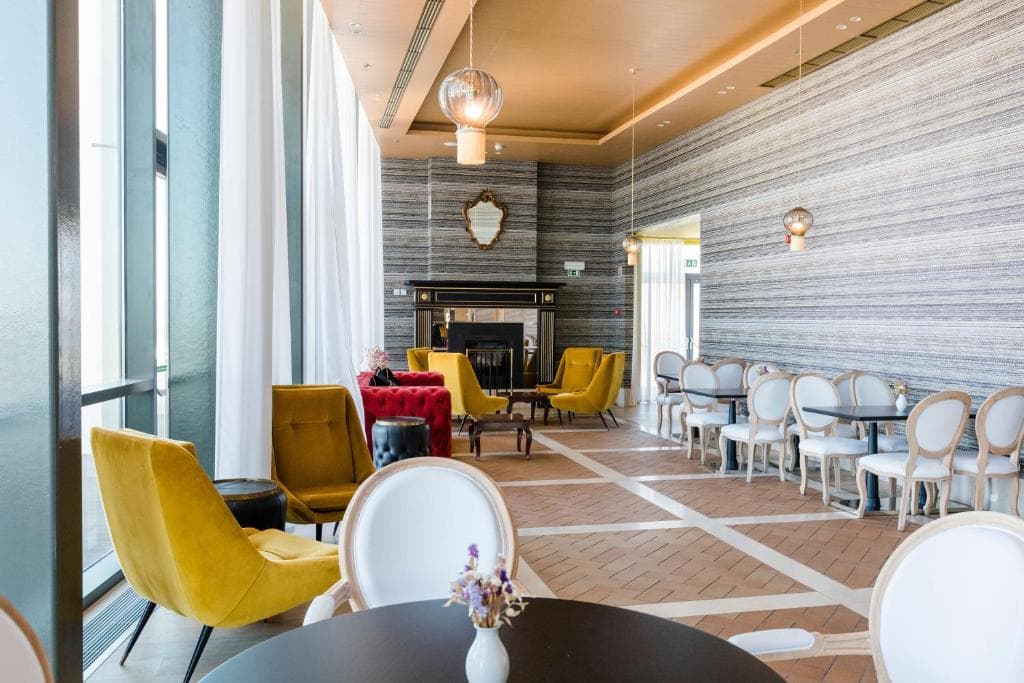 White Horse Hotel